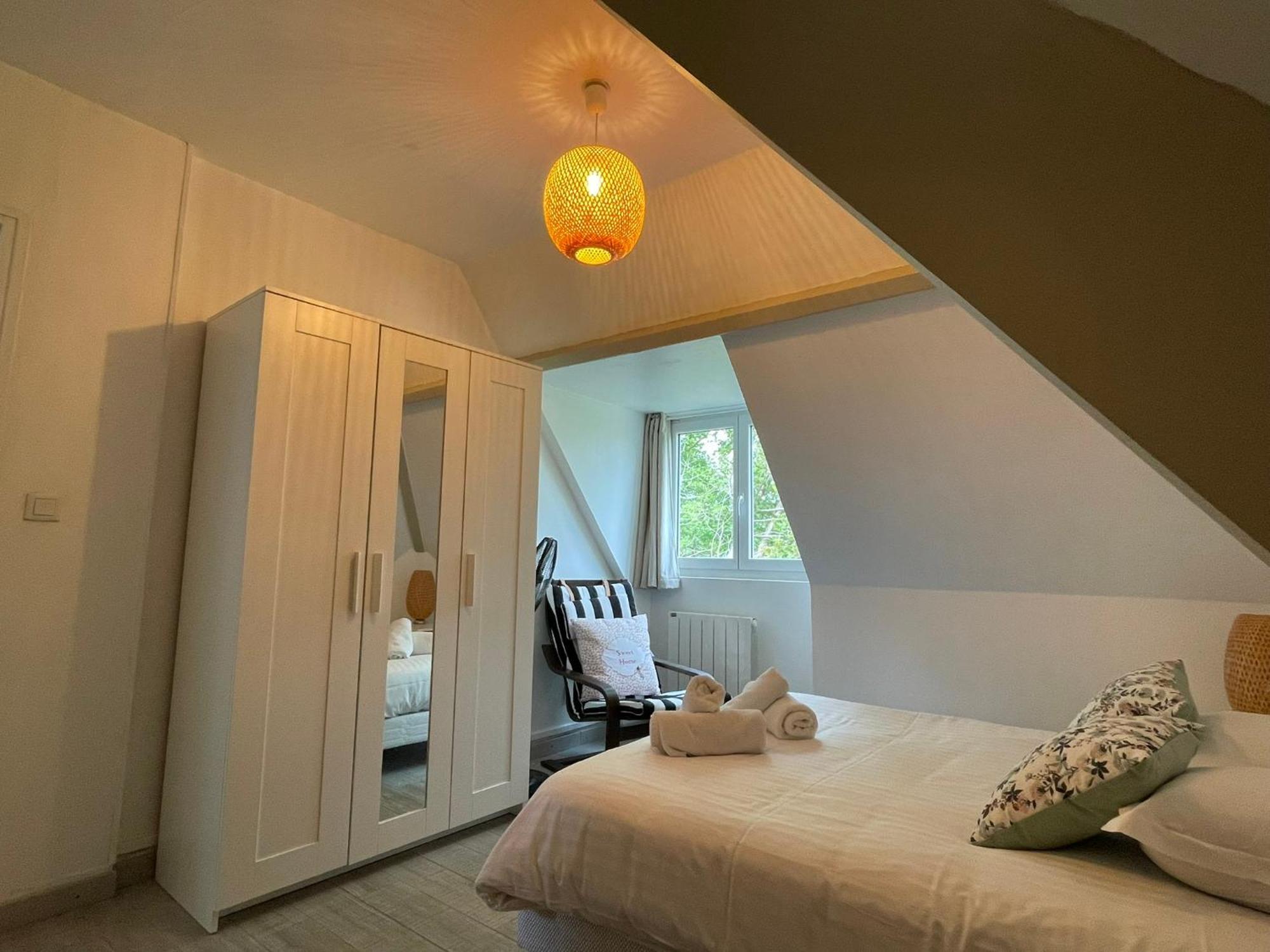 Bed and Breakfast Manoir De La Houlette Saint-Pierre-du-Vauvray Exterior foto